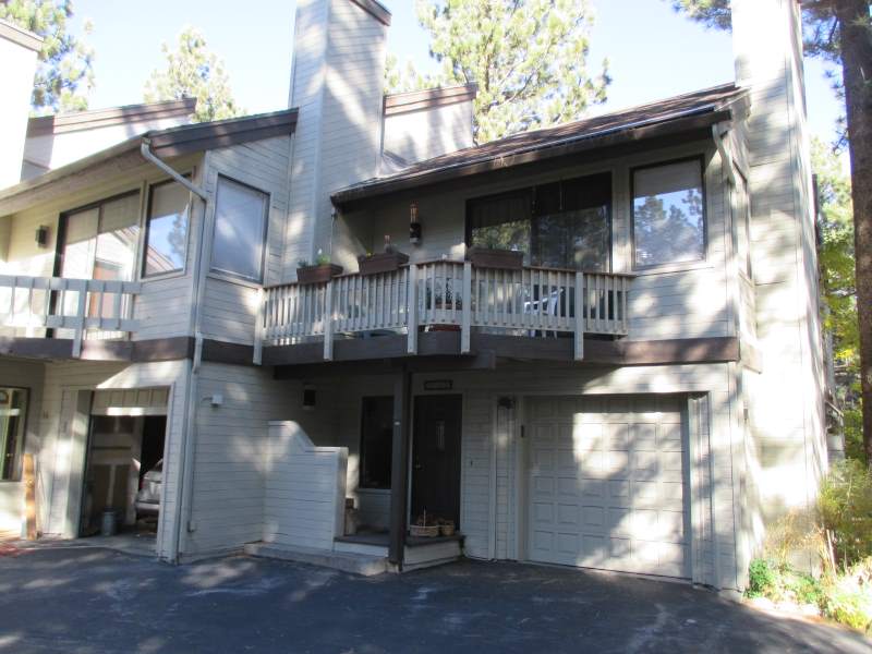 Real Estate in Mammoth Lakes: Arrowhead Condominiums 4 Arrowhead condominiums