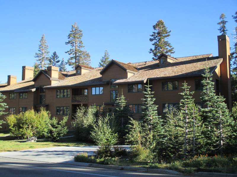 Mammoth Lakes: Mountainback Condominiums 4 photo of Mountainback Condominiums near Canyon Ski Lodge