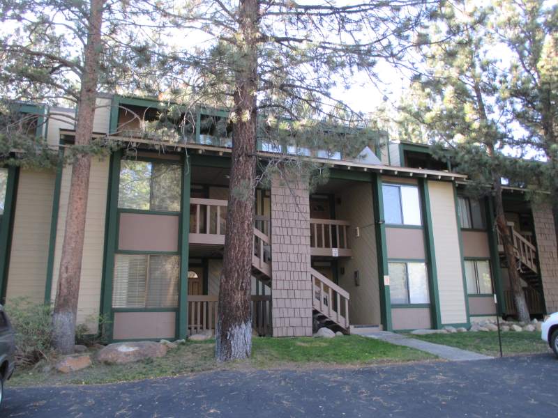 Two Bedroom Condominiums: Mammoth Lakes