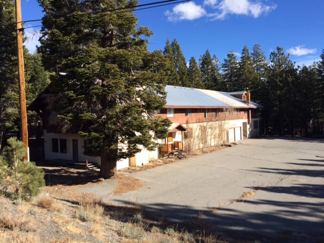 Blight and Appearance: Mammoth Lakes 7 Photo of the Ullr Lodge