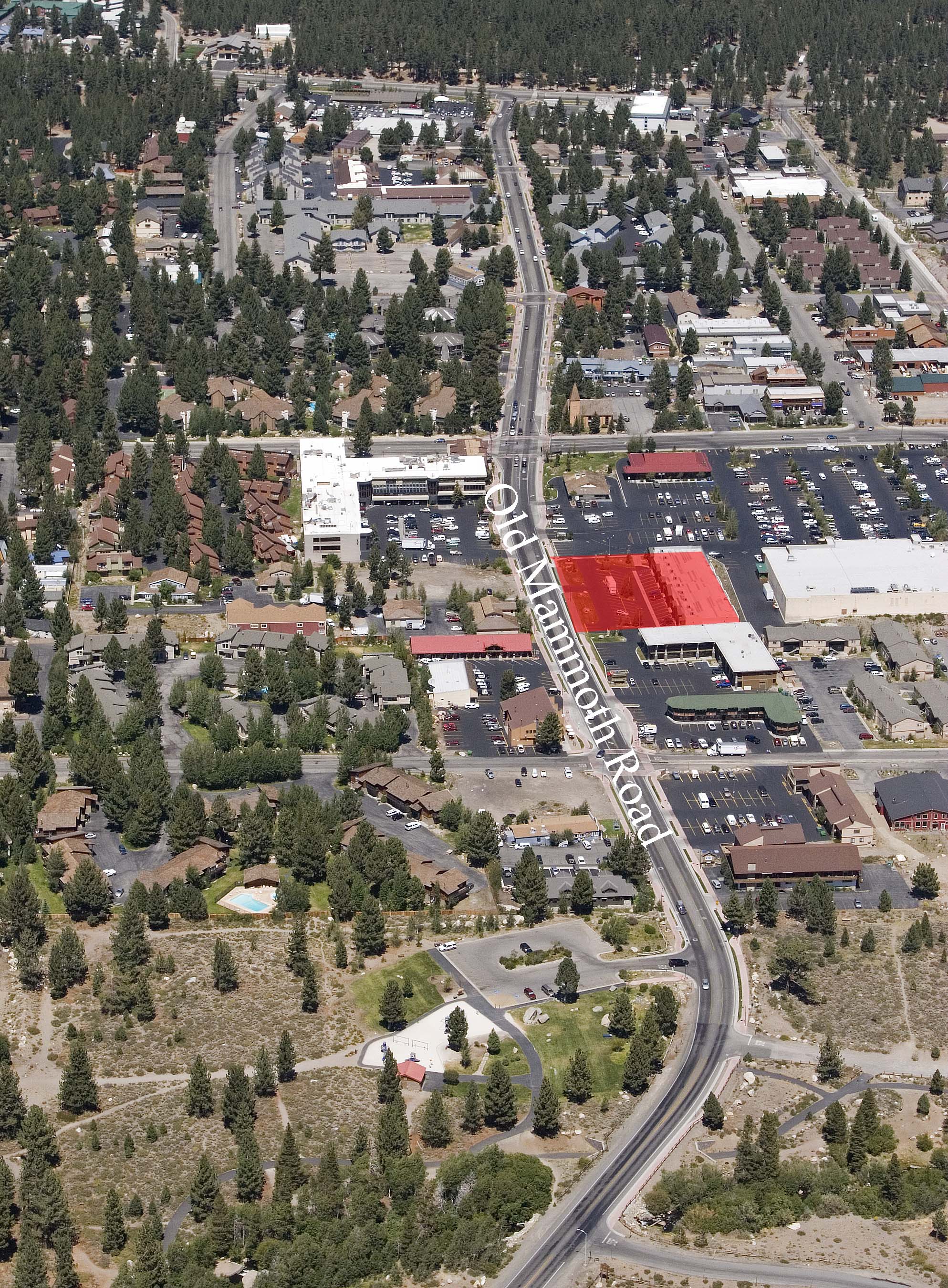 Mammoth Lakes: 501 Old Mammoth Road 5 Aerial of The Plaza
