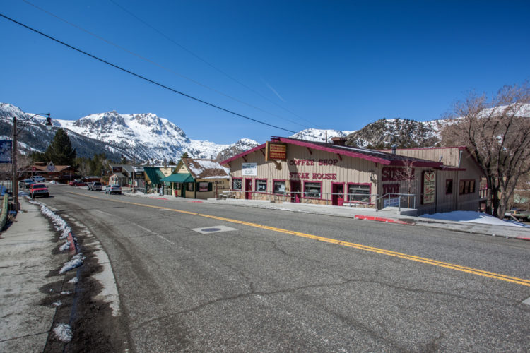 June Lake: The Sierra Inn Restaurant