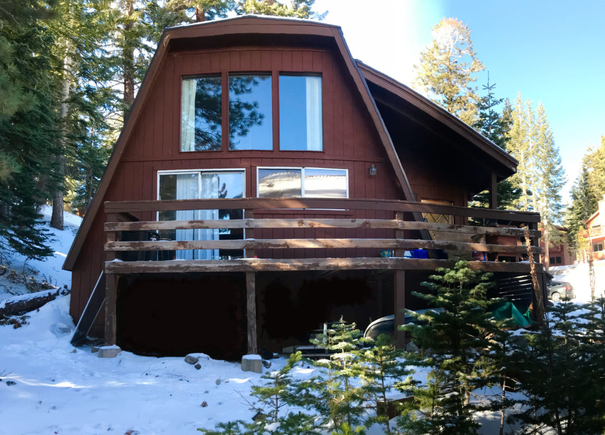 Classic Gambrel-Style Mountain Home