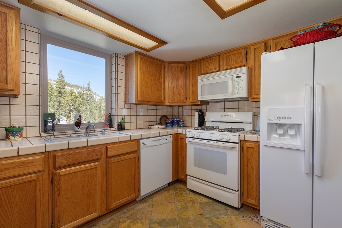 Kitchen 729 Canyon