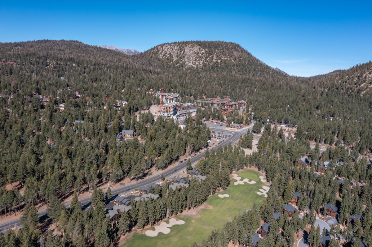 What to Watch in the Broader Market — and Why Mammoth Lakes Stands Out as a Resort Gem 6 Investor Playbook for 2026