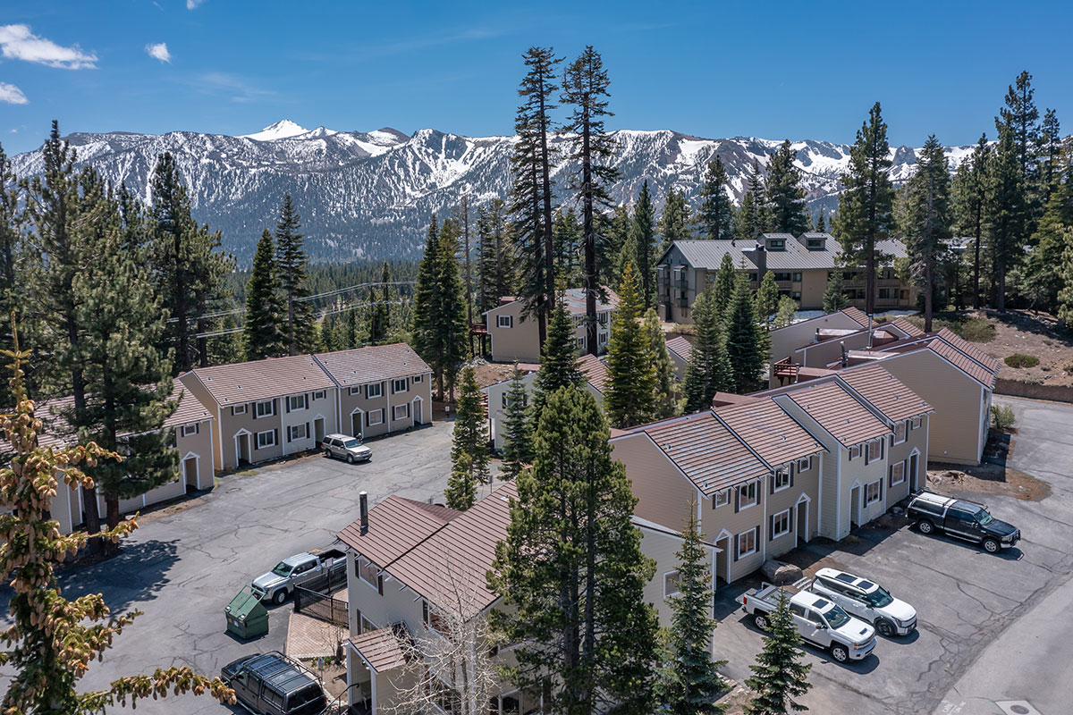 Lakeview Villas Condos For Sale in Mammoth Lakes